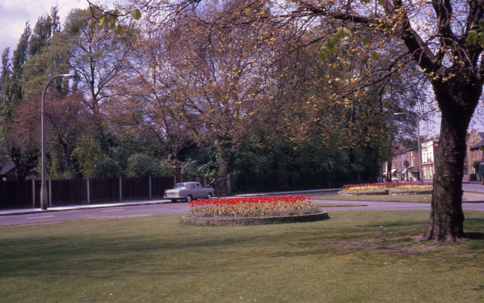 Lower Green West, Mitcham, Surrey CR4. Site of Hall Place.
