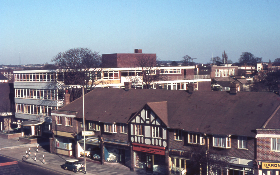 London Road (east side), Mitcham, Surrey CR4. Site of Sir Julius Caesar