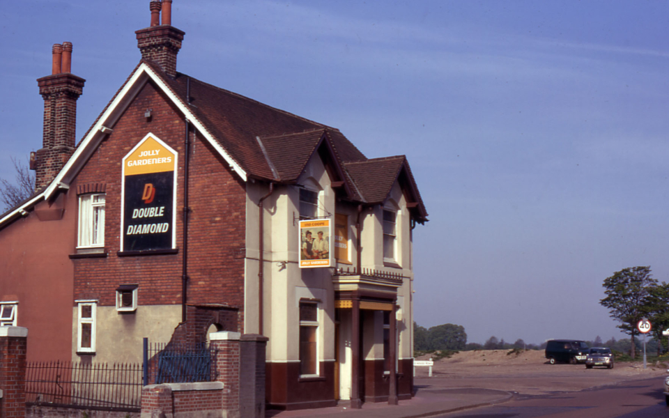The Jolly Gardeners, Croydon Road, Mitcham Common, Mitcham, Surrey CR4. The Red House. Demolished 2004.