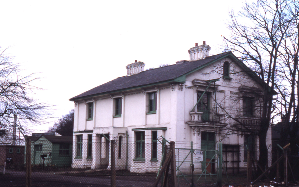 Holmwood, Beddington Lane, Mitcham Common, Mitcham, Surrey CR4.