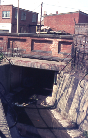 Roe Bridge and Graveney, Streatham Road, London SW16.