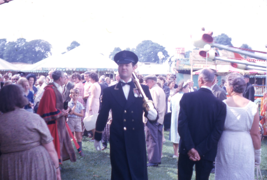 Mitcham Fair, Three Kings Piece, Mitcham, Surrey CR4. The opening of the Fair.