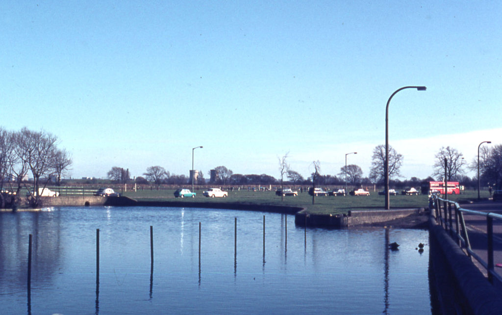 Three Kings Pond, Mitcham, Surrey CR4. Looking south towards Commonside West. Once known as Heaternderry pond.