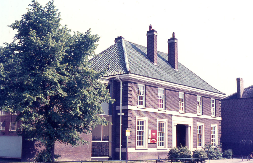 Mitcham Library, London Road, Mitcham, Surrey, CR4. Built 1933.