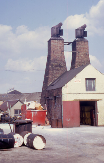 Old varnish houses Western Road, Mitcham, Surrey, CR4. Demolished c. 1971.