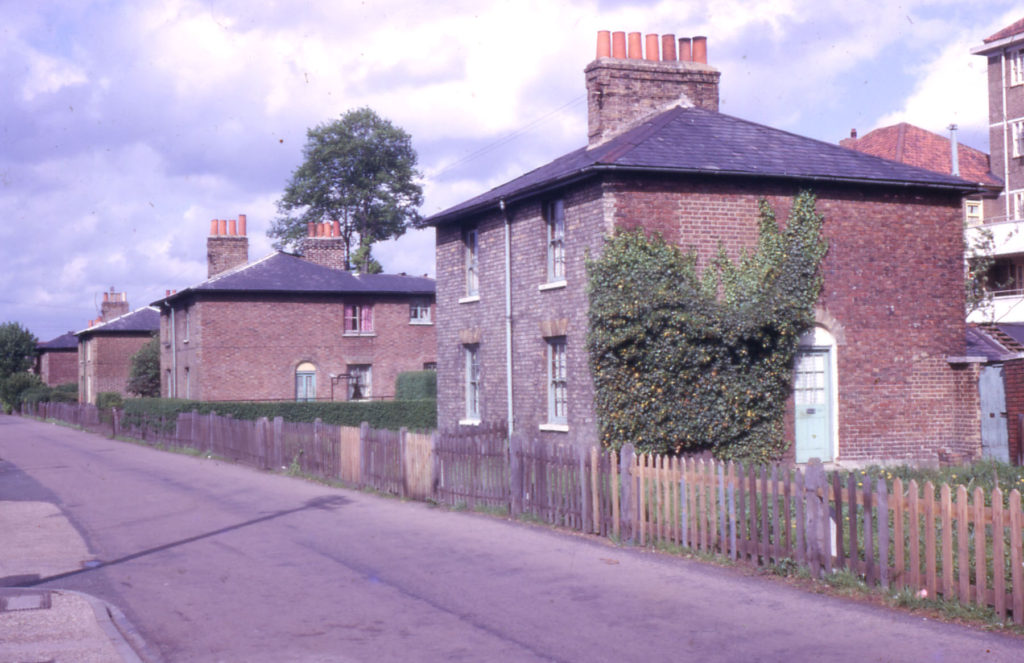 104/6 Love Lane, Mitcham, Surrey CR4.