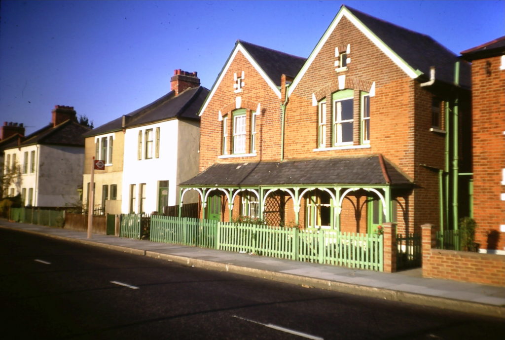 192-206 Grand Drive SW20 (1971) WJR