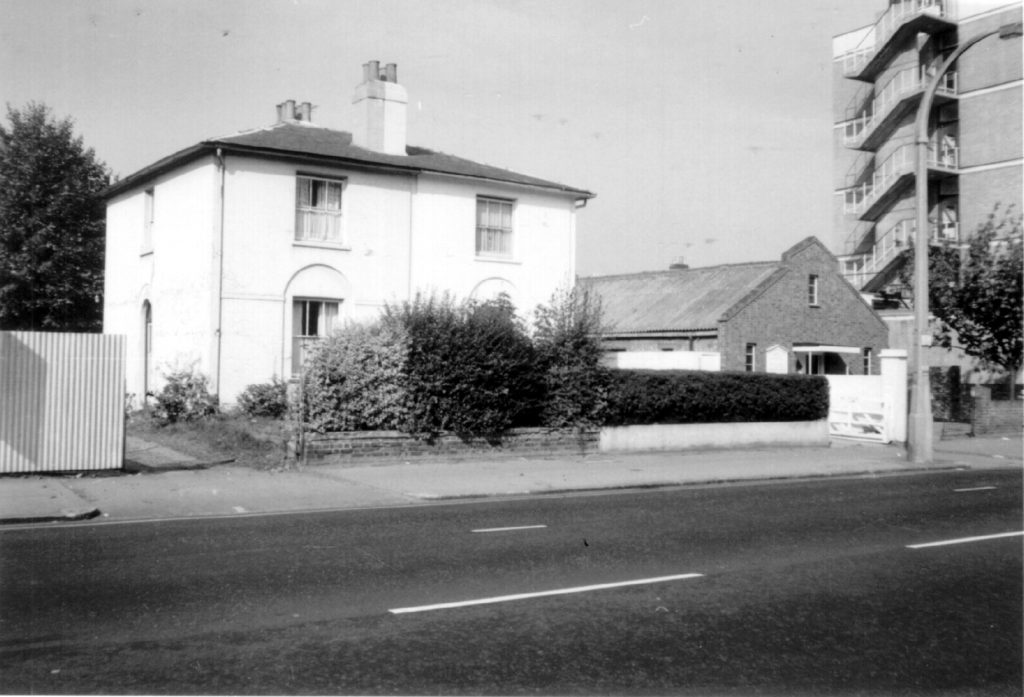 20-18 Morden Rd SW19. 18 was a Pentecostal Gospel Tabernacle (1970) WJR
