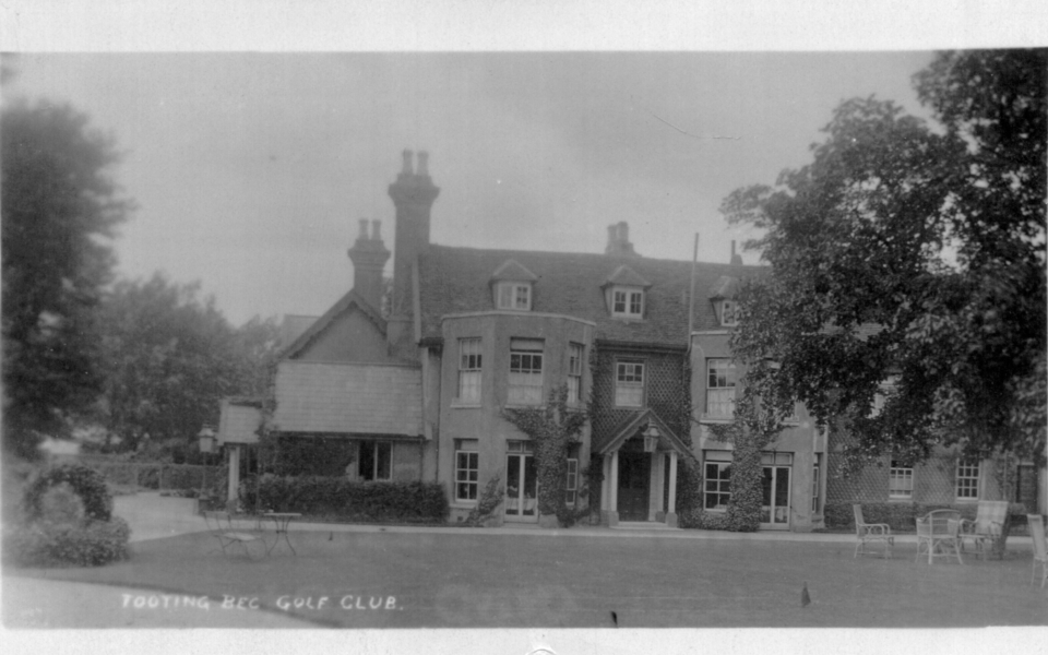 'Tooting Bec Golf Club', formerly New Barns Farmhouse, then South Lodge, Mitcham, until 1905. Demolished 1920s.