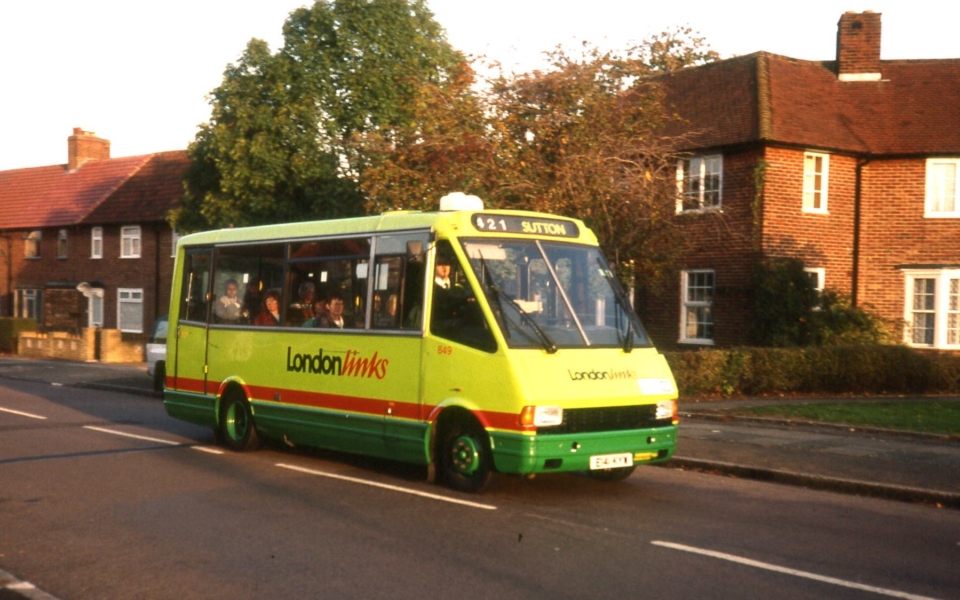 mhs-wjr-284-19 421 Morden to Sutton hail and ride shuttle bus 11-95